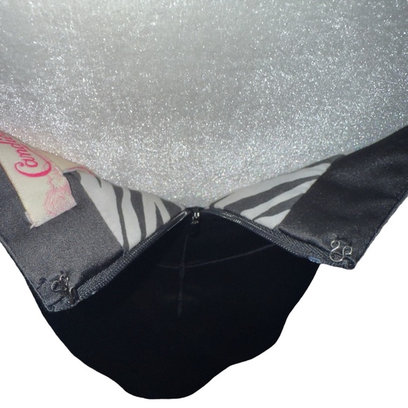 Candie's Chic Little Black Strapless Y2K Satin Mini Dress With Pockets - Picture 8 of 12